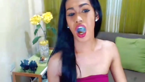 Horny blonde tranny gets her tight asshole
