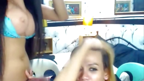 Mas crissy of a girl's pussy in improv dock