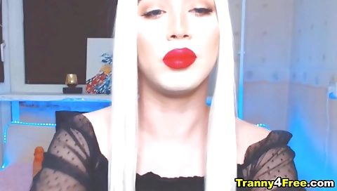 Sexy young convenientico