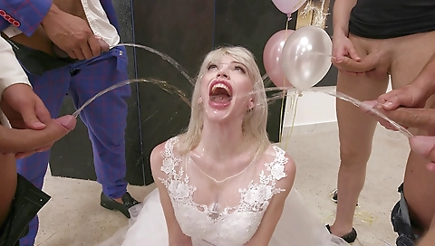 Slutty blonde slut gets fucked in her pussy