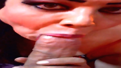 Big booty girl's ass is in my room